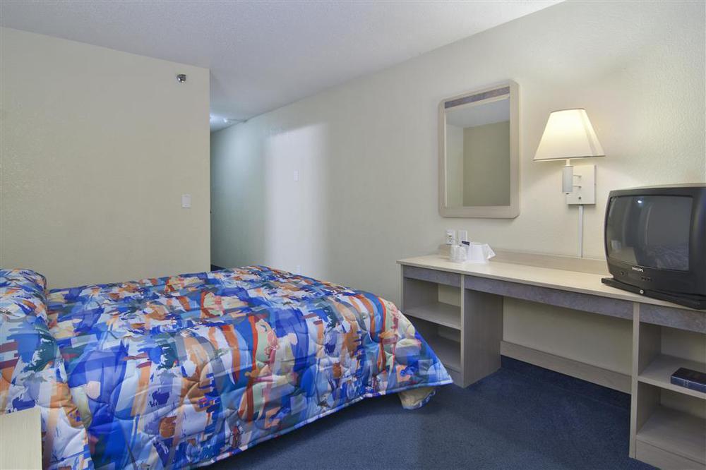 Motel 6 Minneapolis Airport - Mall Of America Oda fotoğraf
