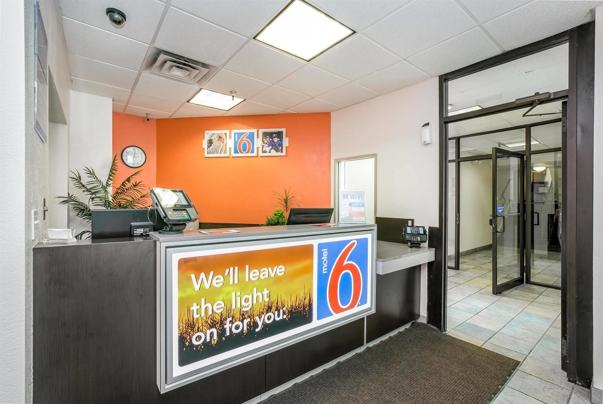 Motel 6 Minneapolis Airport - Mall Of America Dış mekan fotoğraf
