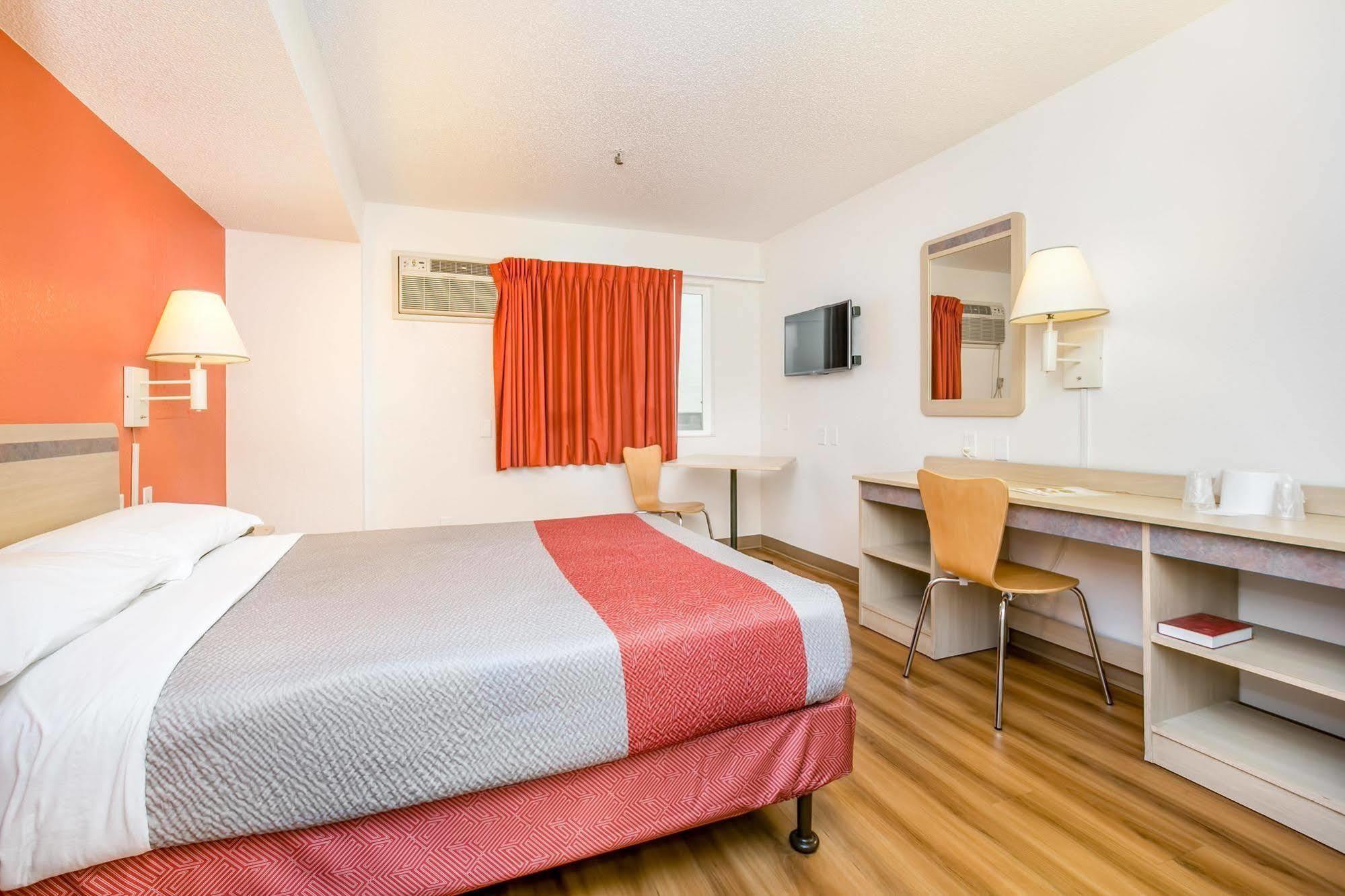 Motel 6 Minneapolis Airport - Mall Of America Dış mekan fotoğraf