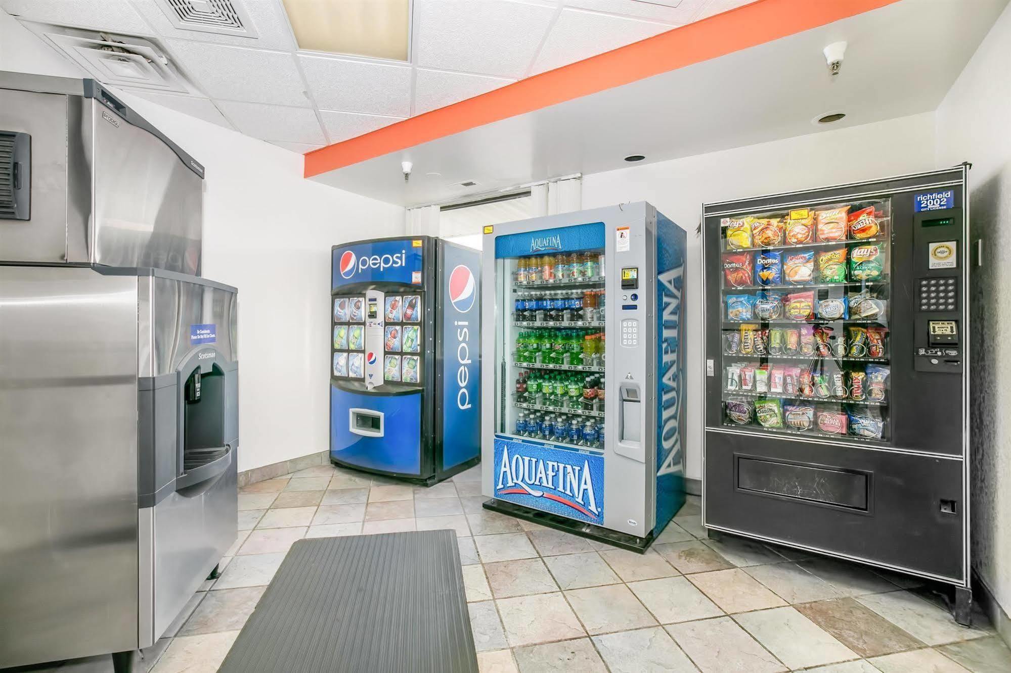 Motel 6 Minneapolis Airport - Mall Of America Dış mekan fotoğraf
